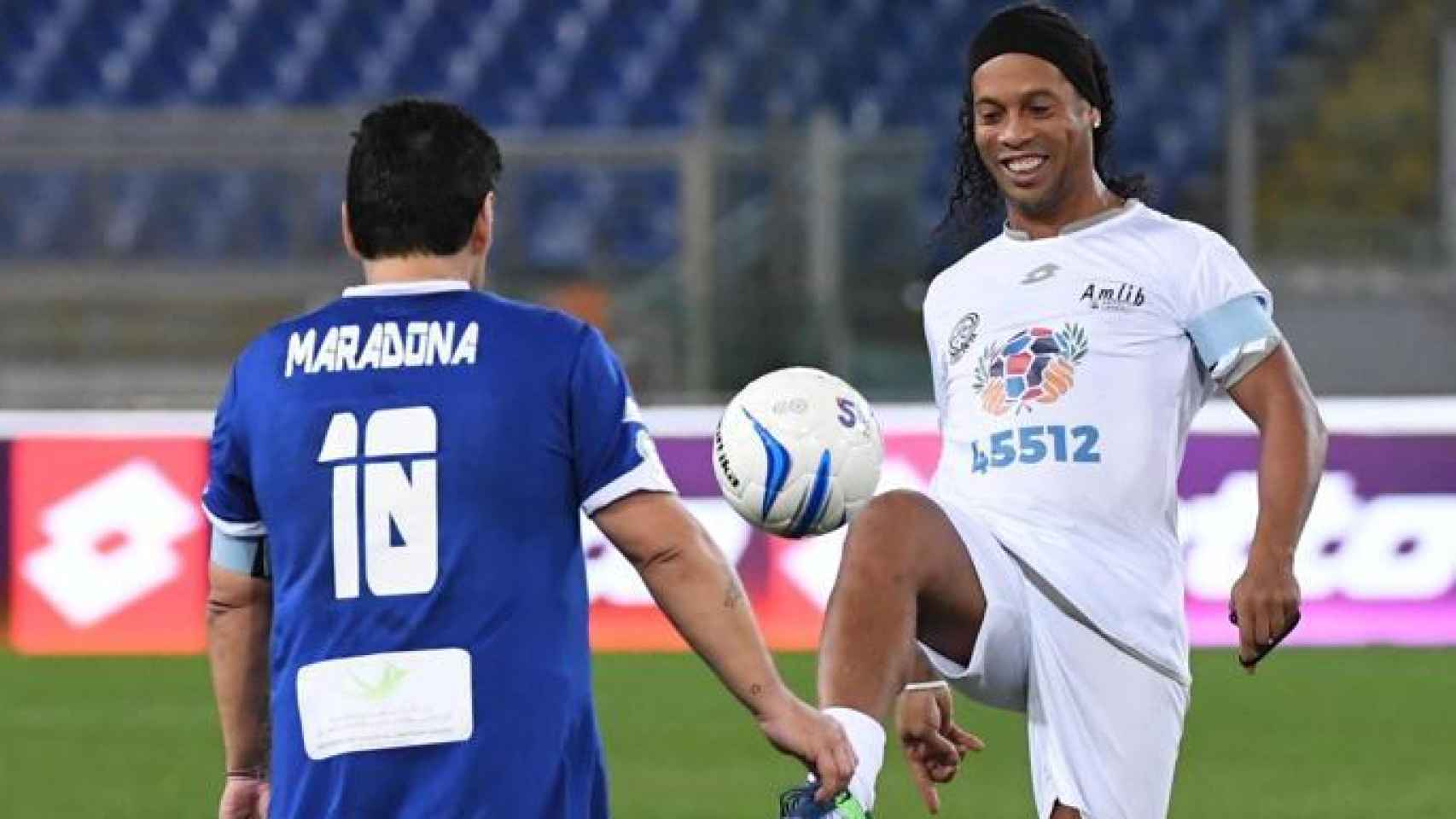 Maradona, Ronaldinho y Pelé juntos en FIFA - Olé
