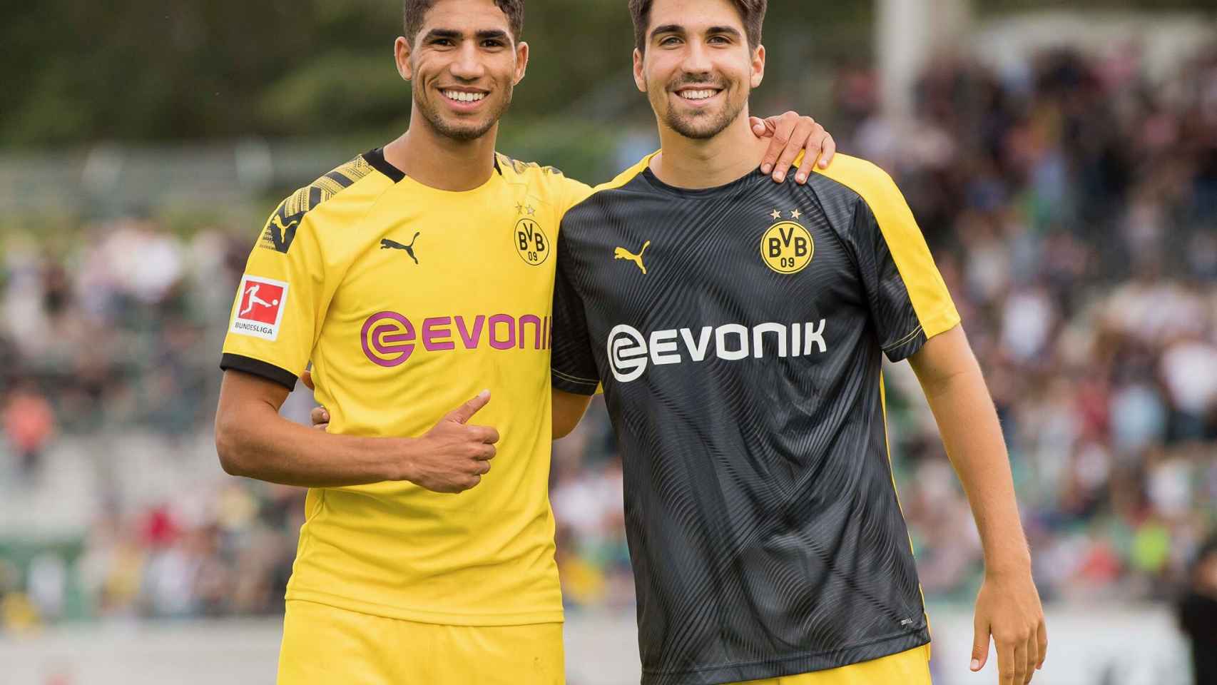 Achraf y Relu, en el Borussia Dortmund