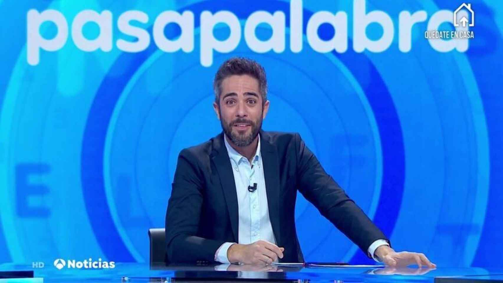 Antena 3 ya ha promocionado 'Pasapalabra' con imágenes de Roberto Leal en plató.
