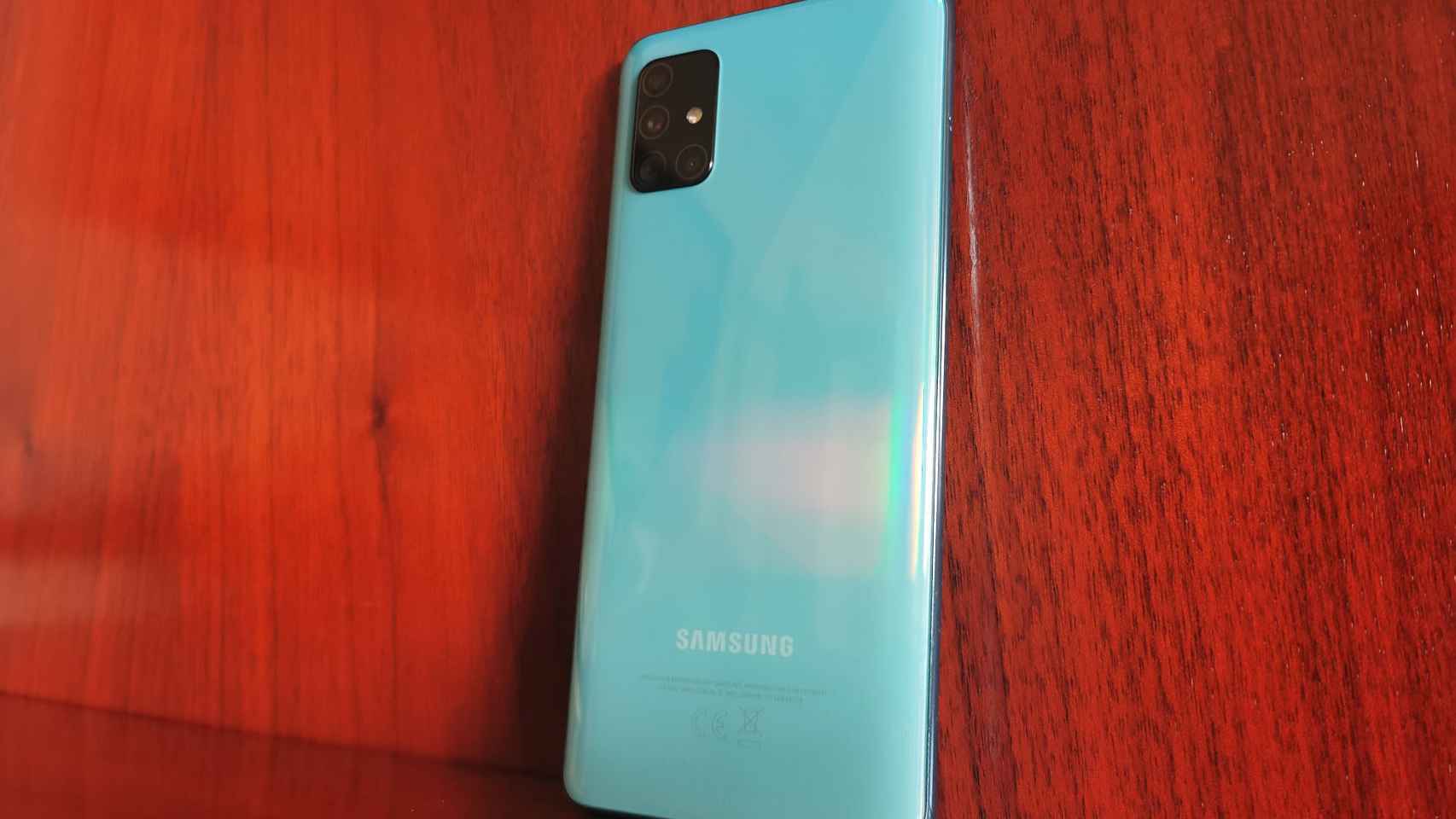 Samsung Galaxy A51.