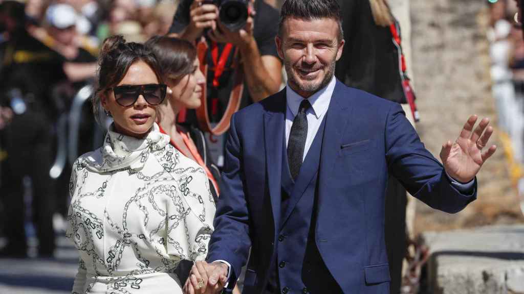 Los Beckham en la boda de Sergio Ramos y Pilar Rubio en Sevilla.