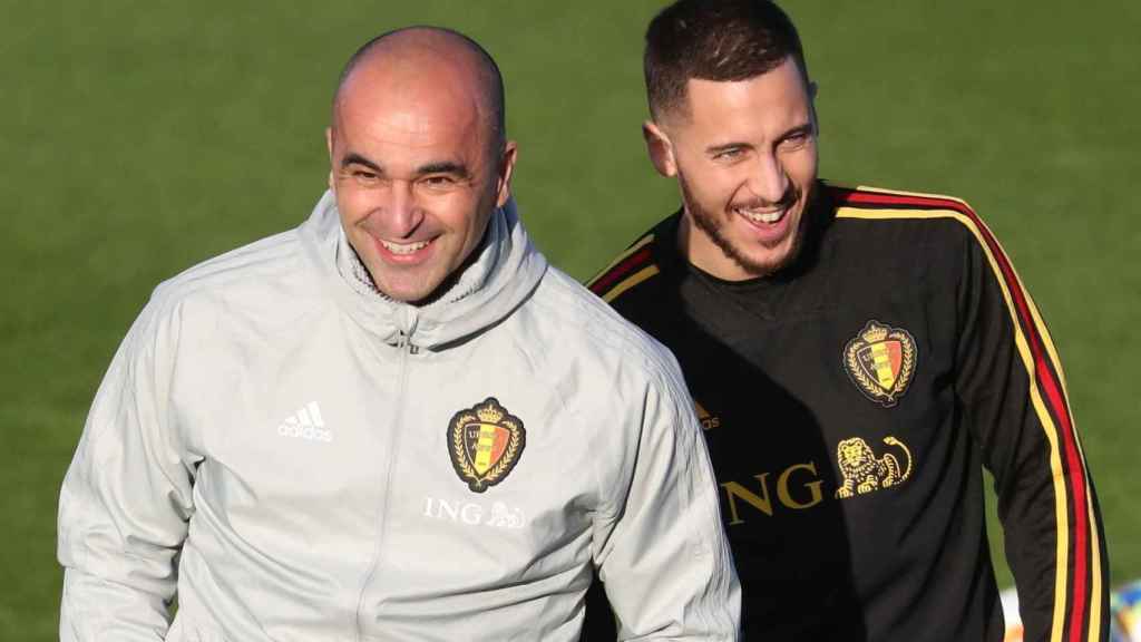 Roberto Martínez y Eden Hazard durante un entrenamiento con la selección de Bélgica