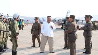 Kim Jong-un, en su última aparición pública en un complejo militar.