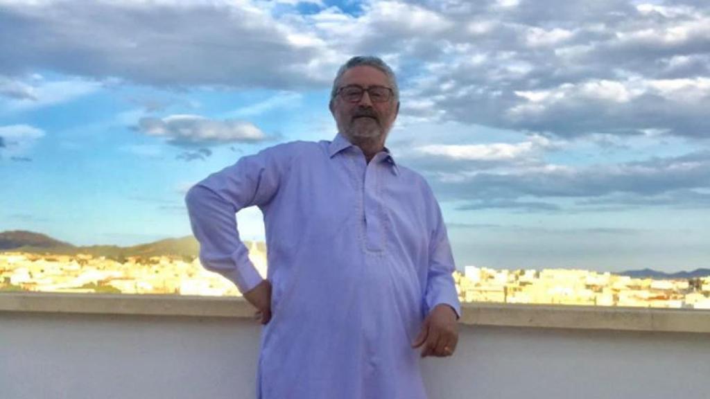 Torrecillas, vestido de pakistaní.