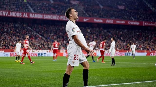 Reguilón, con el Sevilla