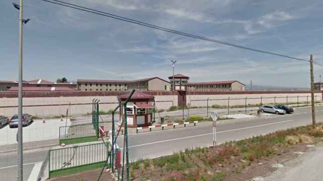 El centro penitenciario de Logroño, a donde están siendo conducidos más etarras.