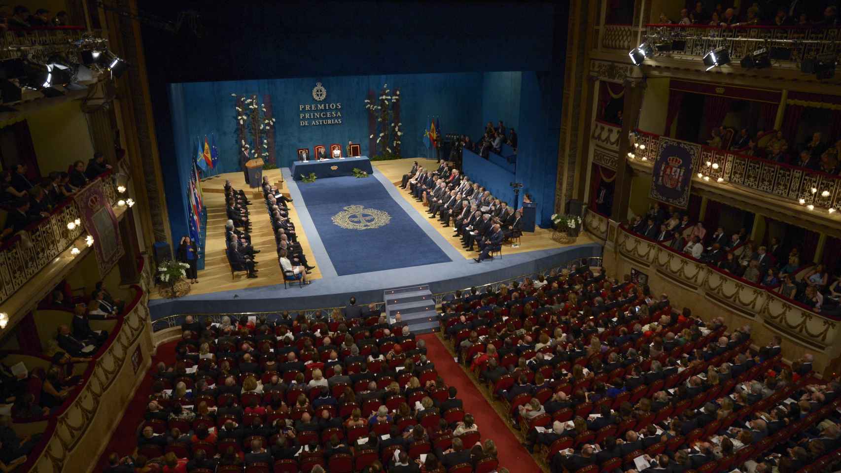 La ceremonia tiene lugar tradicionalmente en el Teatro Campoamor de Oviedo.