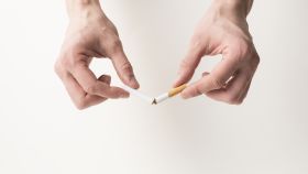 Manchas de nicotina en los dedos:, ¿cómo eliminarlas?