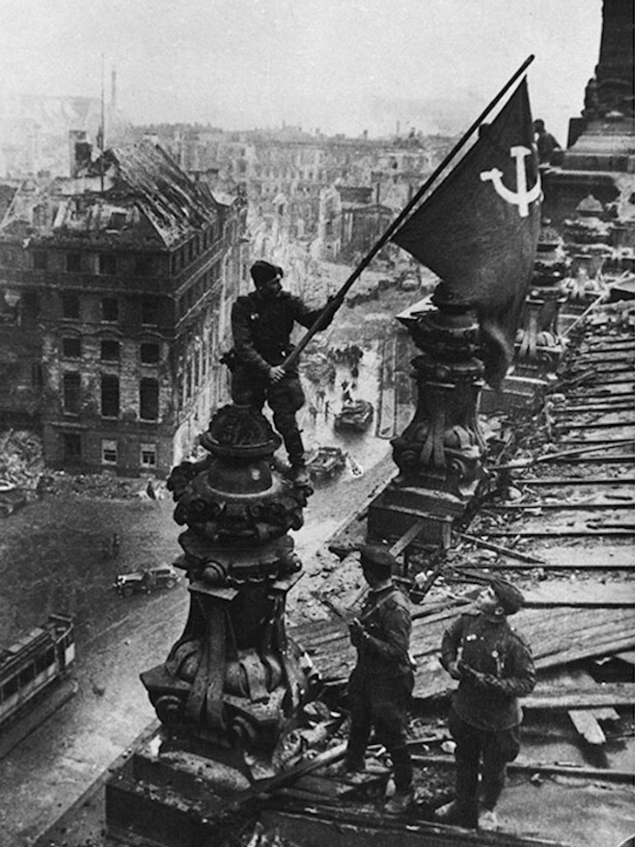 El fin de la II Guerra Mundial en Europa, en imágenes: las impactantes  ruinas de Berlín