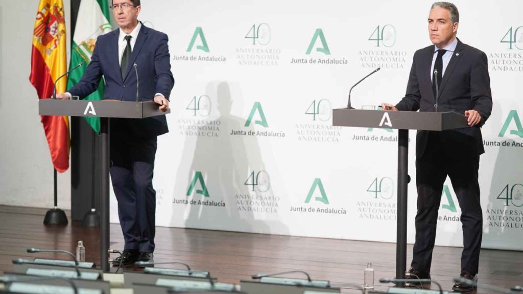 El vicepresidente de la Junta de Andalucía, Juan Marín, y el consejero de Presidencia, Elías Bendodo.
