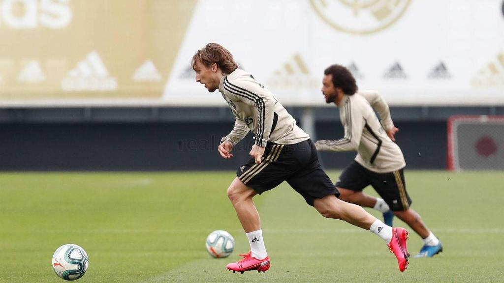 Luka Modric y Marcelo, entrenando en Valdebebas