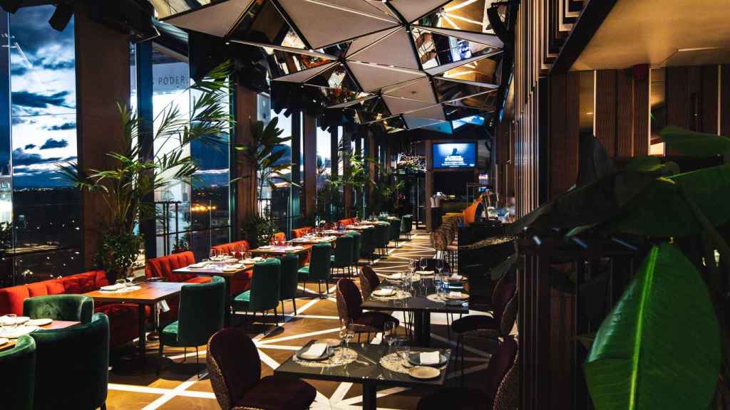 Ginkgo Restaurante & Sky Bar del VP Plaza España Design.
