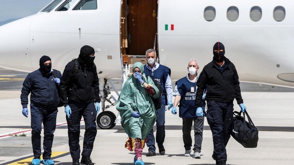 La llegada a Italia de Silvia Romano, este domingo.