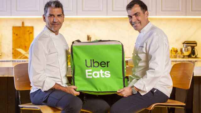 'Cuatromanos' : Así es el nuevo delivery que une a los estrella Michelin Ramón Freixa y Paco Roncero, junto a Uber Eats