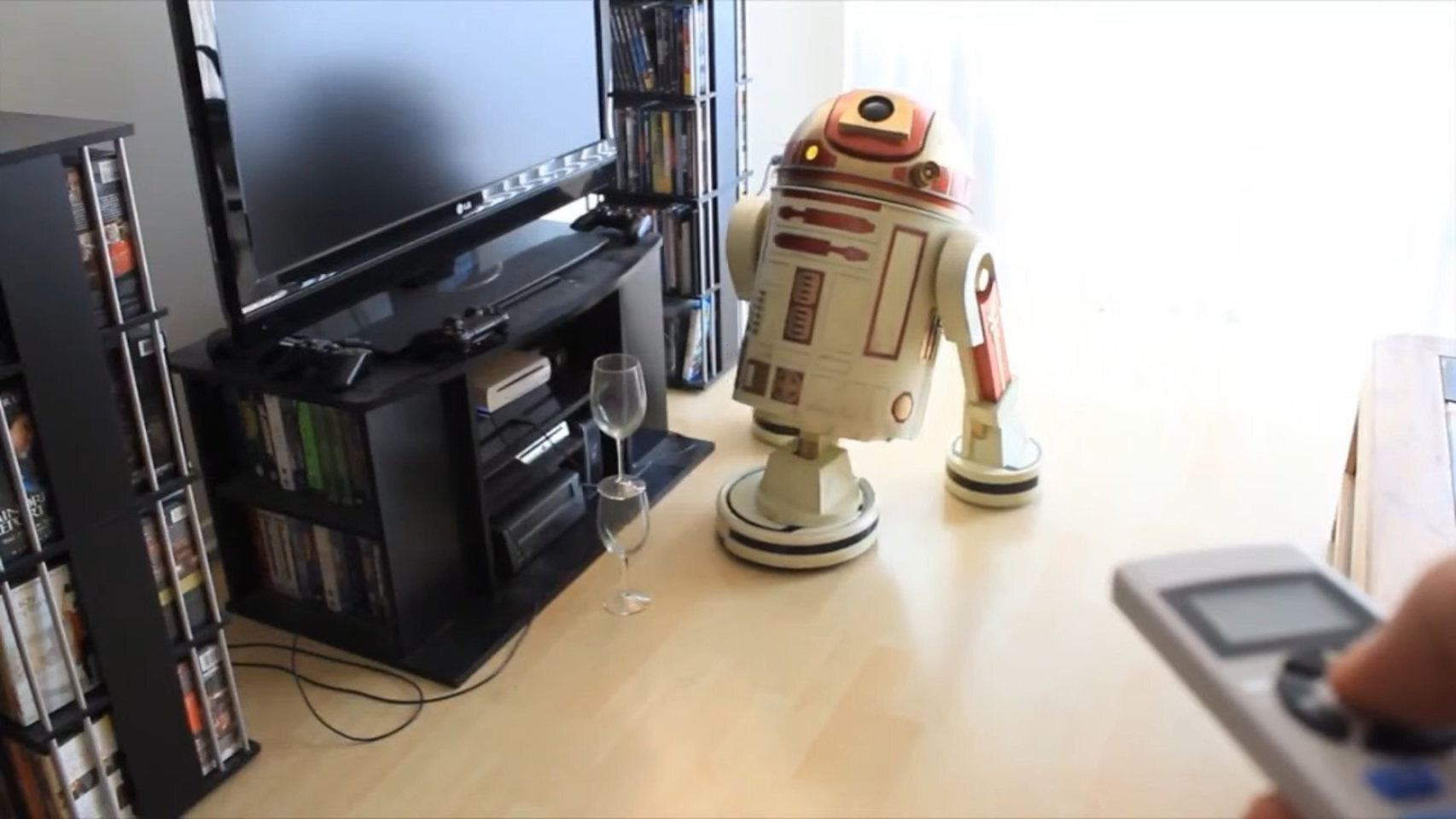 Un robot aspirador inspirado en R2-D2