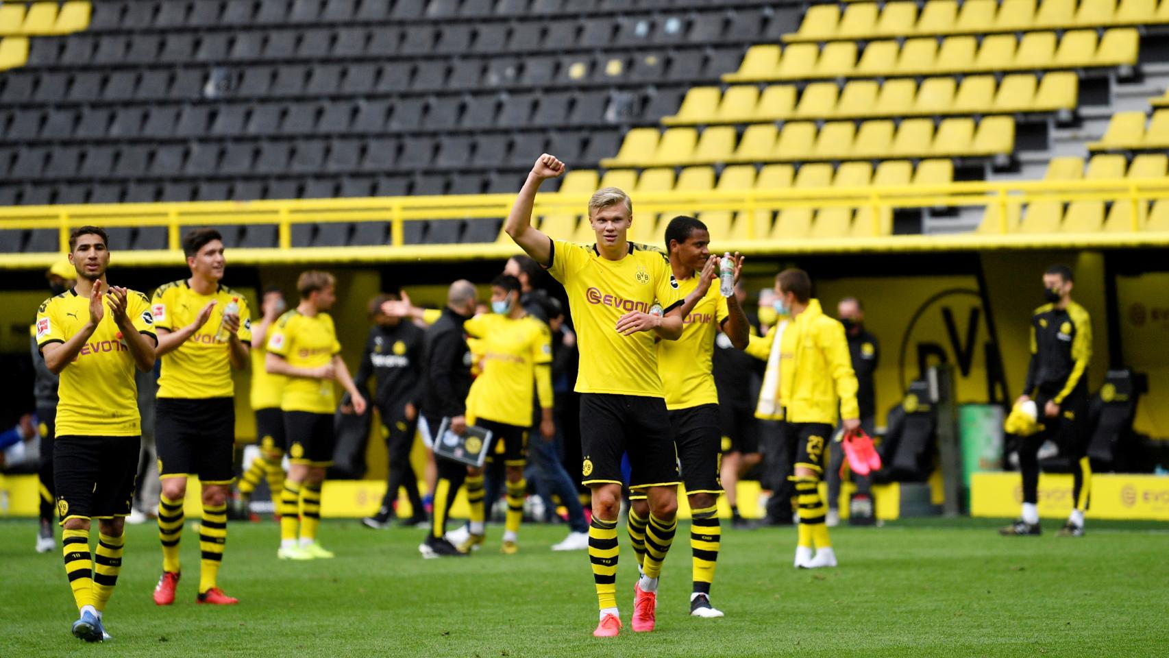 El Emocionante Homenaje De Los Jugadores Del Borussia Dortmund Al 'Muro ...