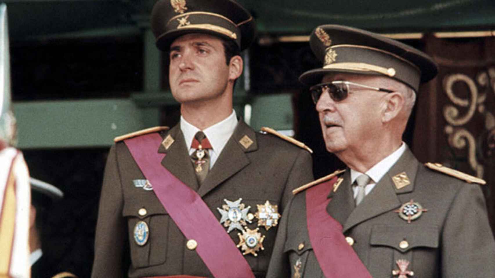 Juan Carlos I junto a Franco.