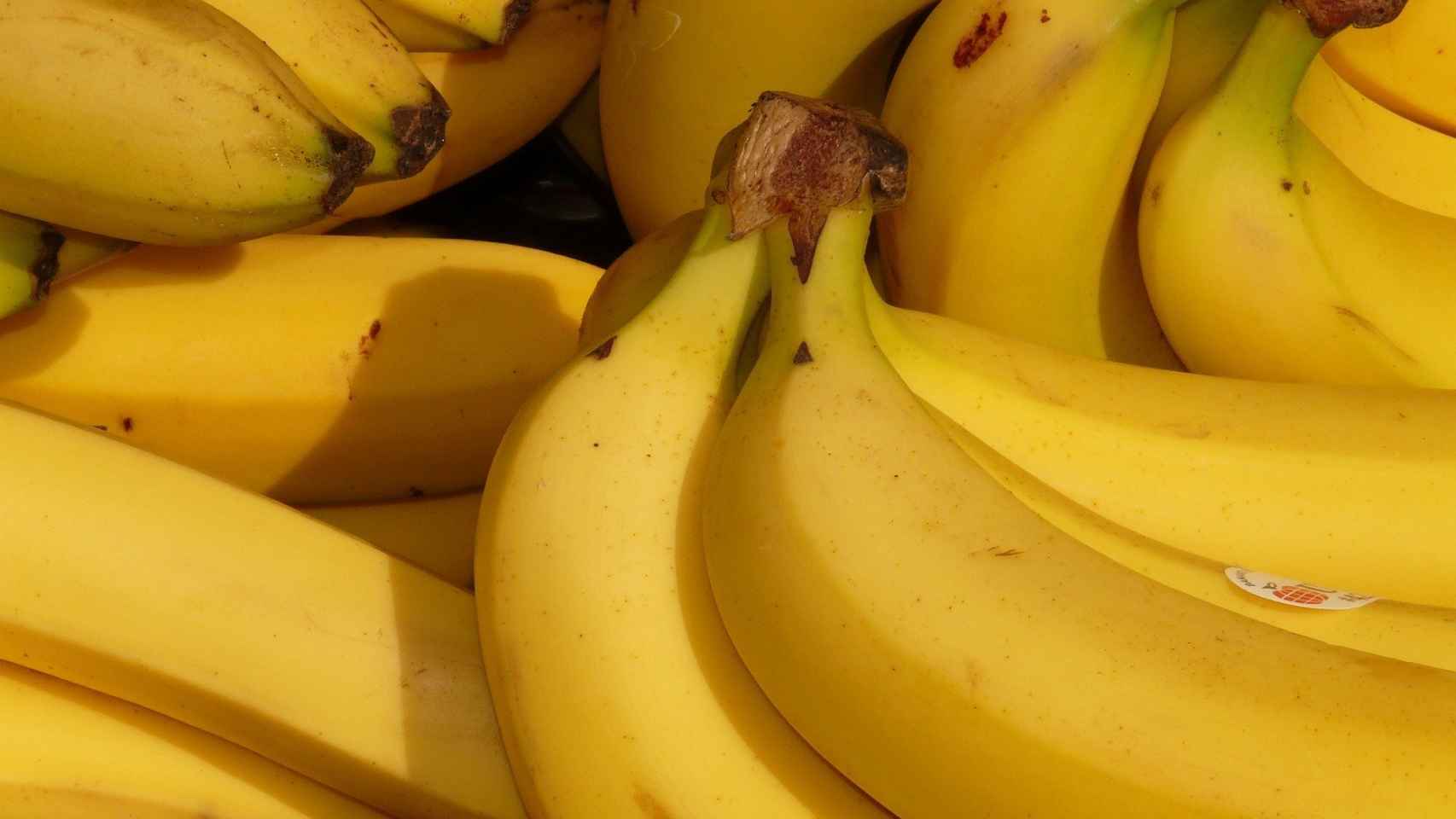 Una imagen de un plátano maduro.