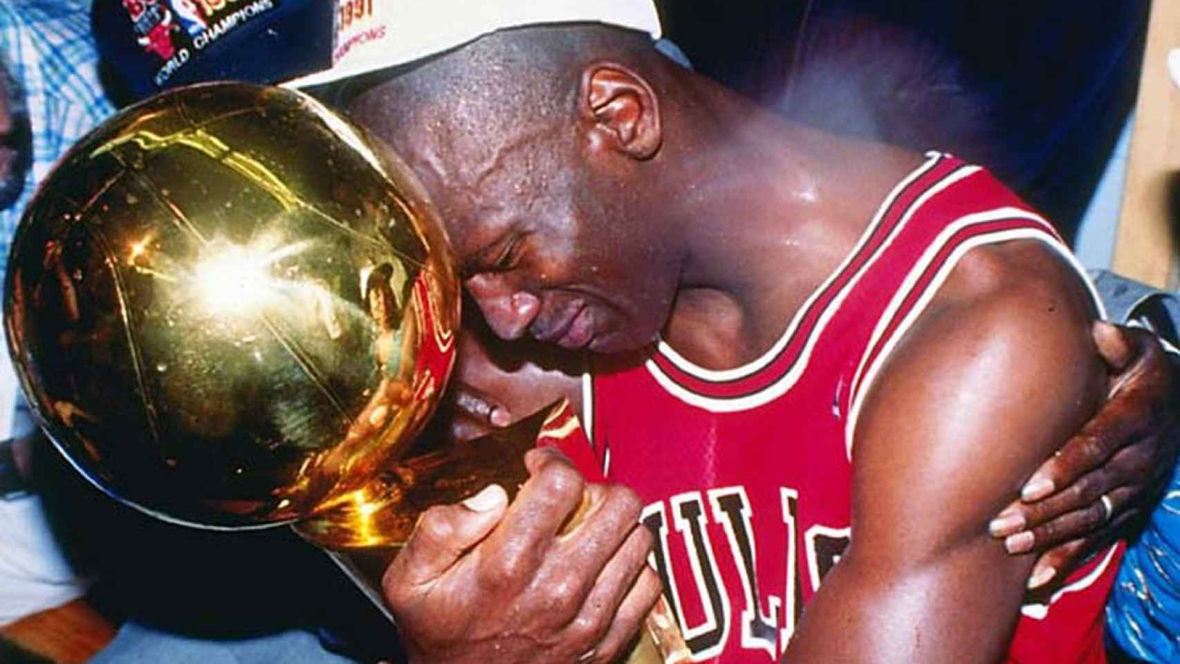 Jordan con su primer título de la NBA