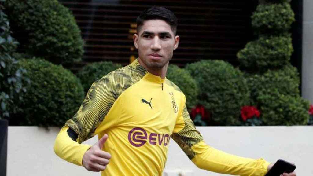 Achraf Hakimi, en un entrenamiento del Borussia Dortmund