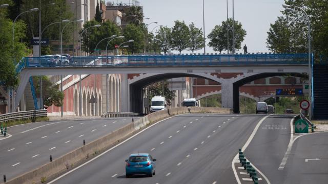 Vía en Madrid semivacía en pleno estado de alarma y fase 0.