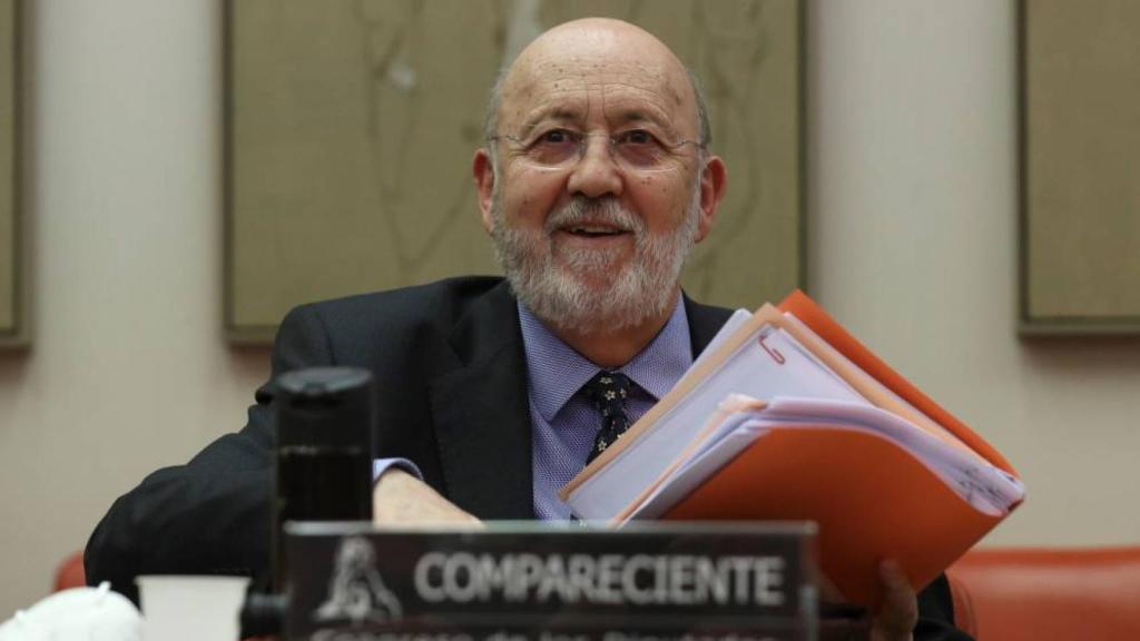 Tezanos, bajo el 'síndrome de la cabaña': la decadencia de un gobierno