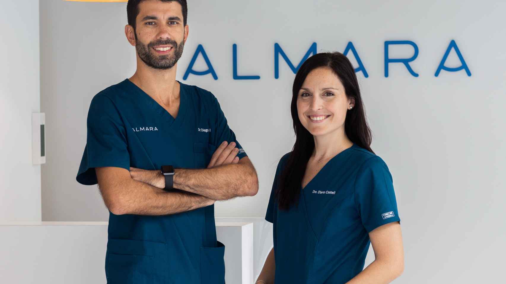 Diego Bayoll y Diana Castell, dueños de clínica Almara Dental.