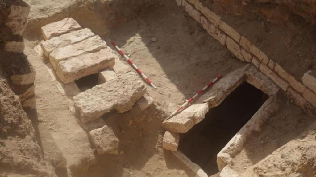 Varias de las tumbas halladas en Oxirrinco.