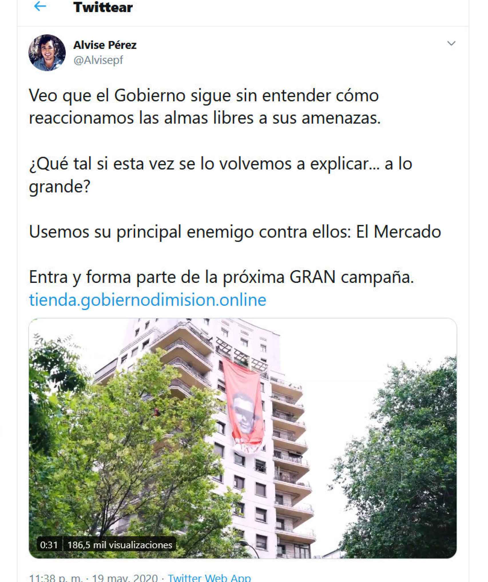 Tuit de Alvise Pérez promocionando la tienda de 'Gobierno Dimisión'