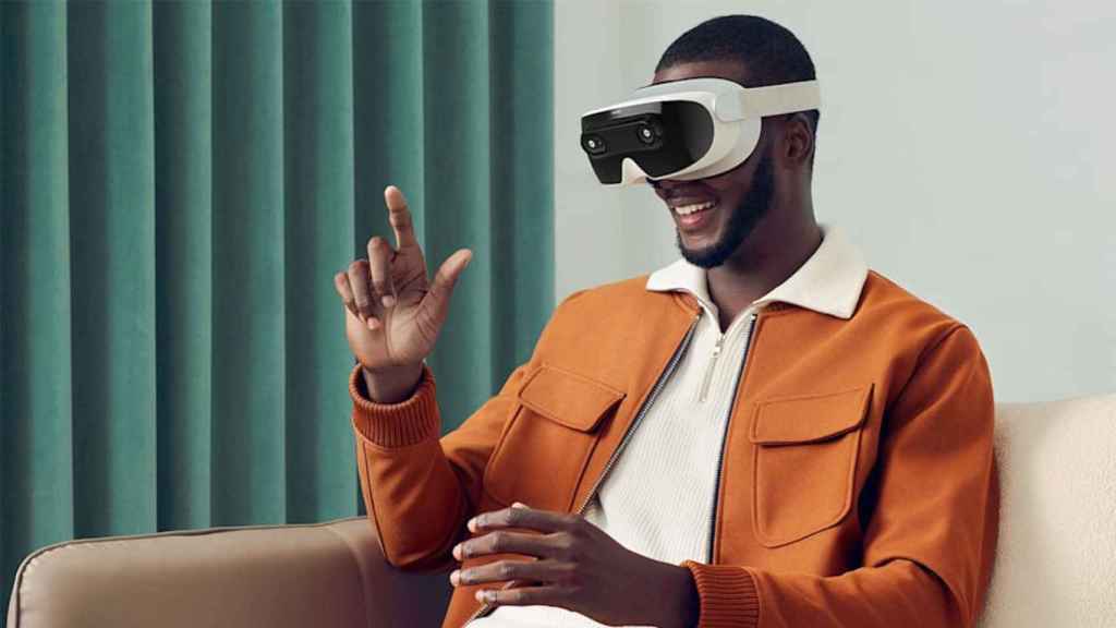 El Mova es un visor de realidad virtual que se puede controlar con las manos