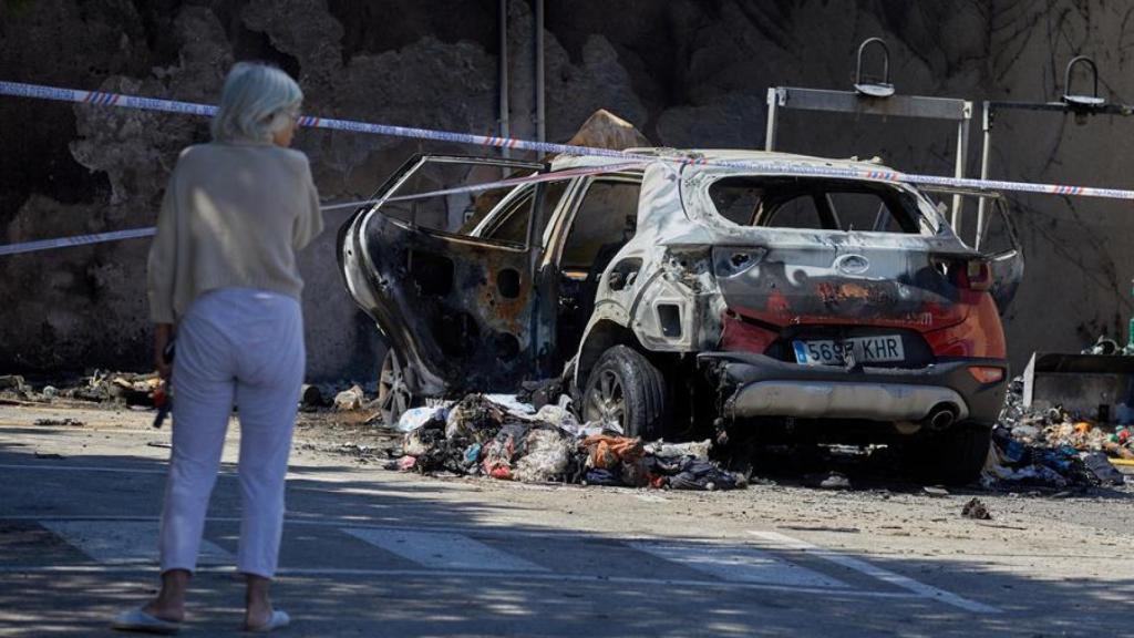 El coche quemado de la víctima.