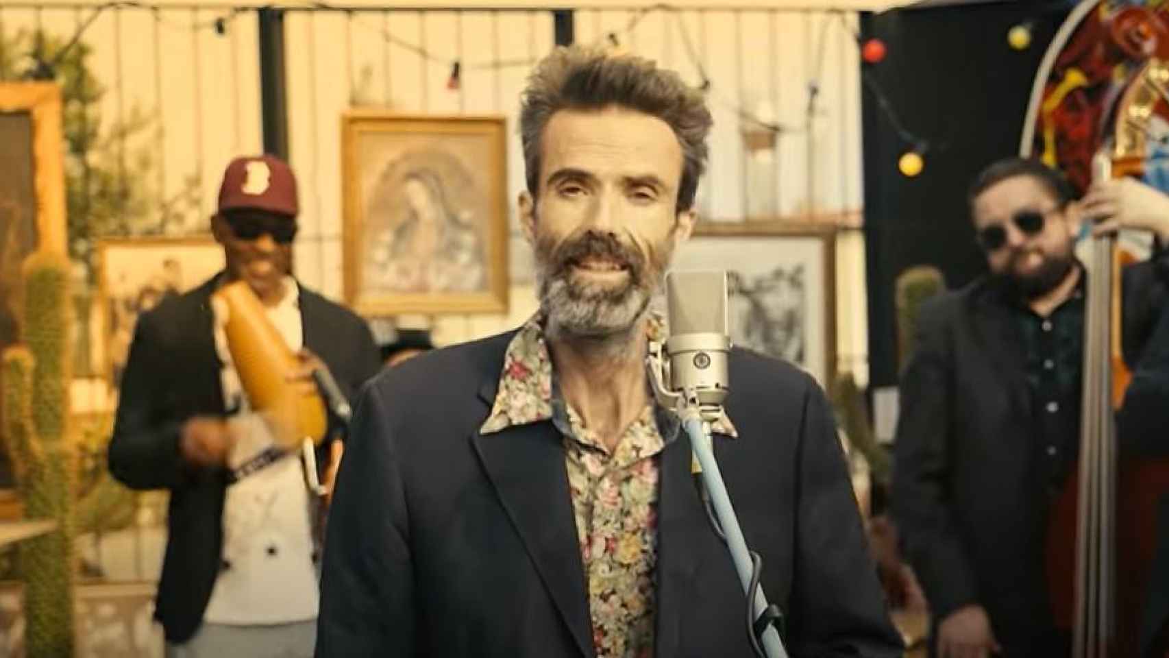 Pau Donés, en su nuevo videoclip.