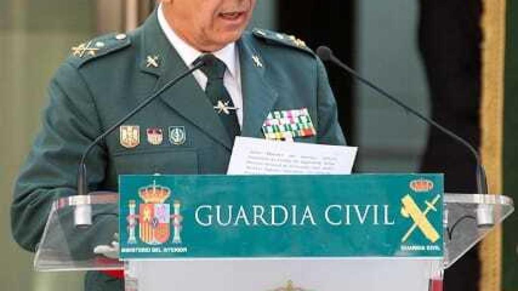 Marlaska continúa con la purga: cesa el teniente general Santafé, número tres de la Guardia Civil