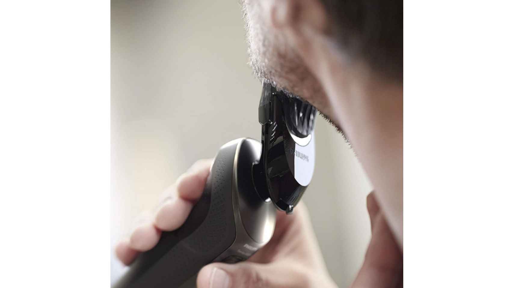  Oferta del día en : afeitadora eléctrica para hombre al 35%  de descuento