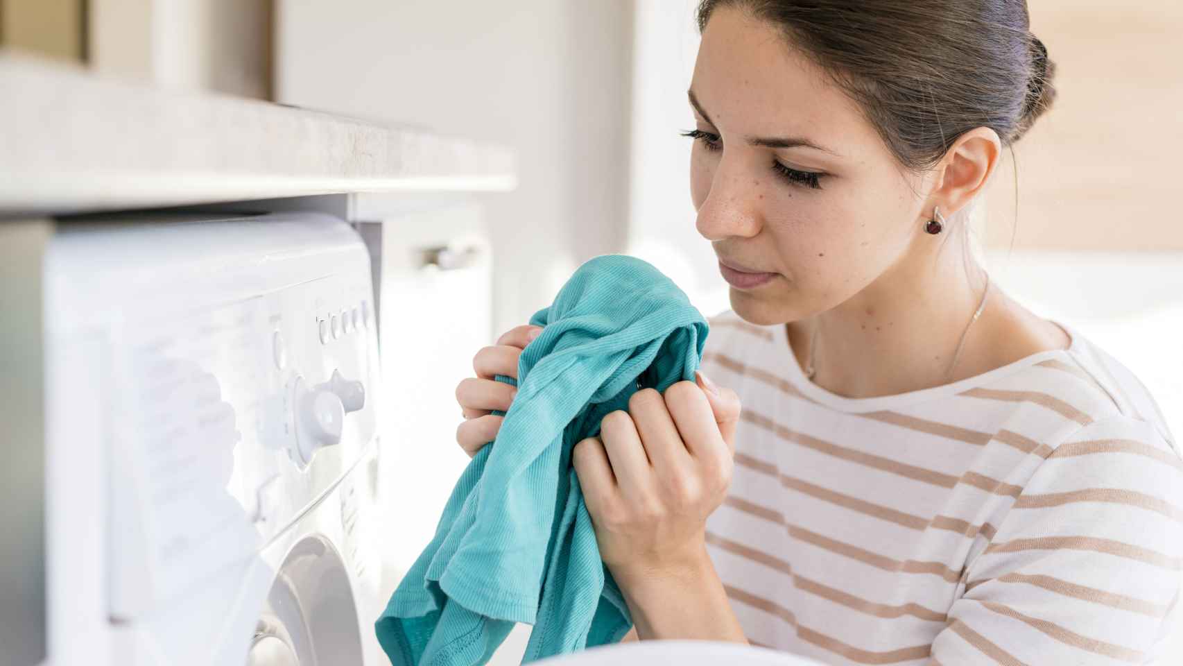 Cómo quitar el mal olor de la ropa sin lavarla