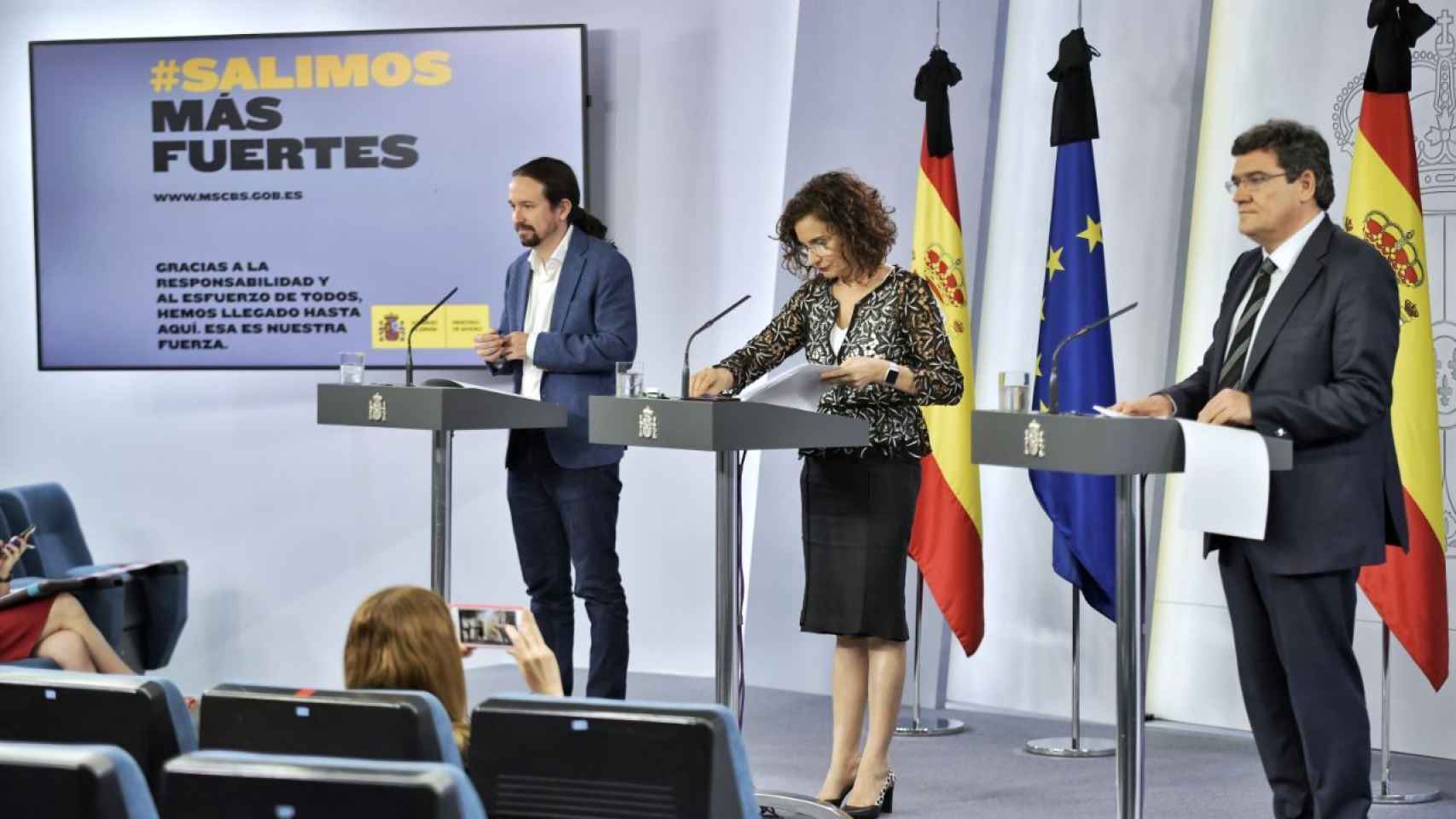 Pablo Iglesias, María Jesús Montero y José Luis Escrivá.