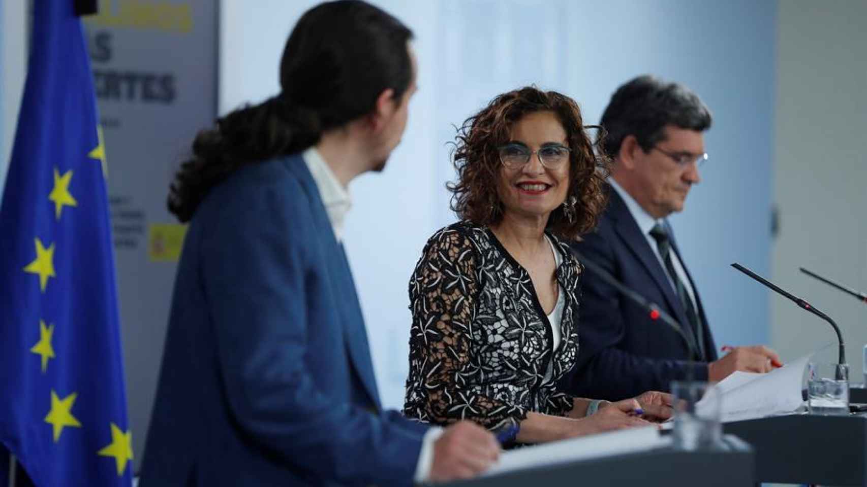 Pablo Iglesias, vicepresidente segundo del Gobierno; María Jesús Montero, portavoz y José Luis Escrivá, ministro de Inclusión, Seguridad Social y Migraciones.