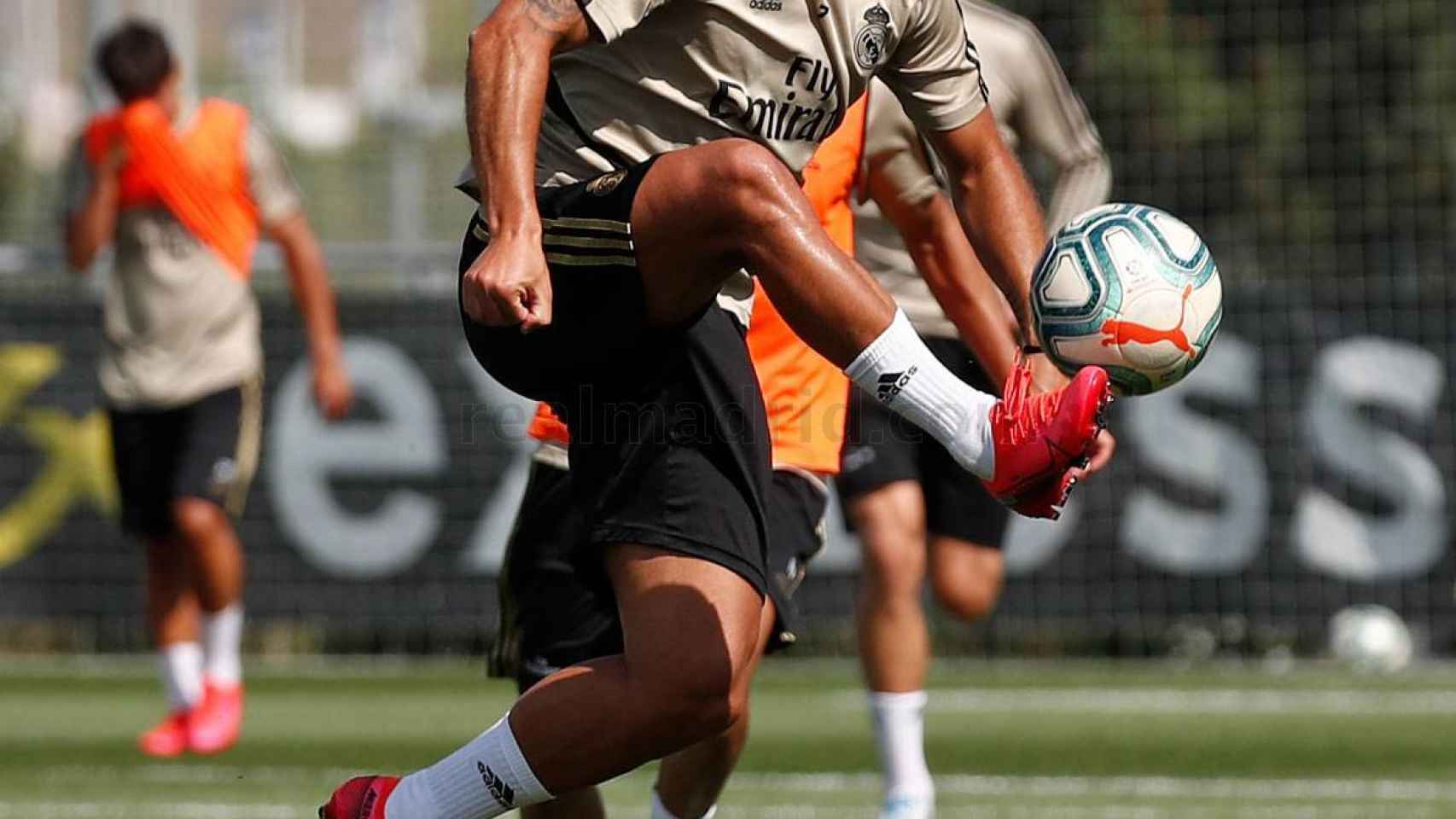 Eden Hazard, durante un entrenamiento del Real Madrid tras superar su lesión