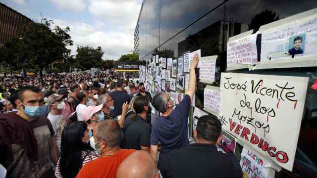 Cientos de personas protestan por el cierre de Nissan