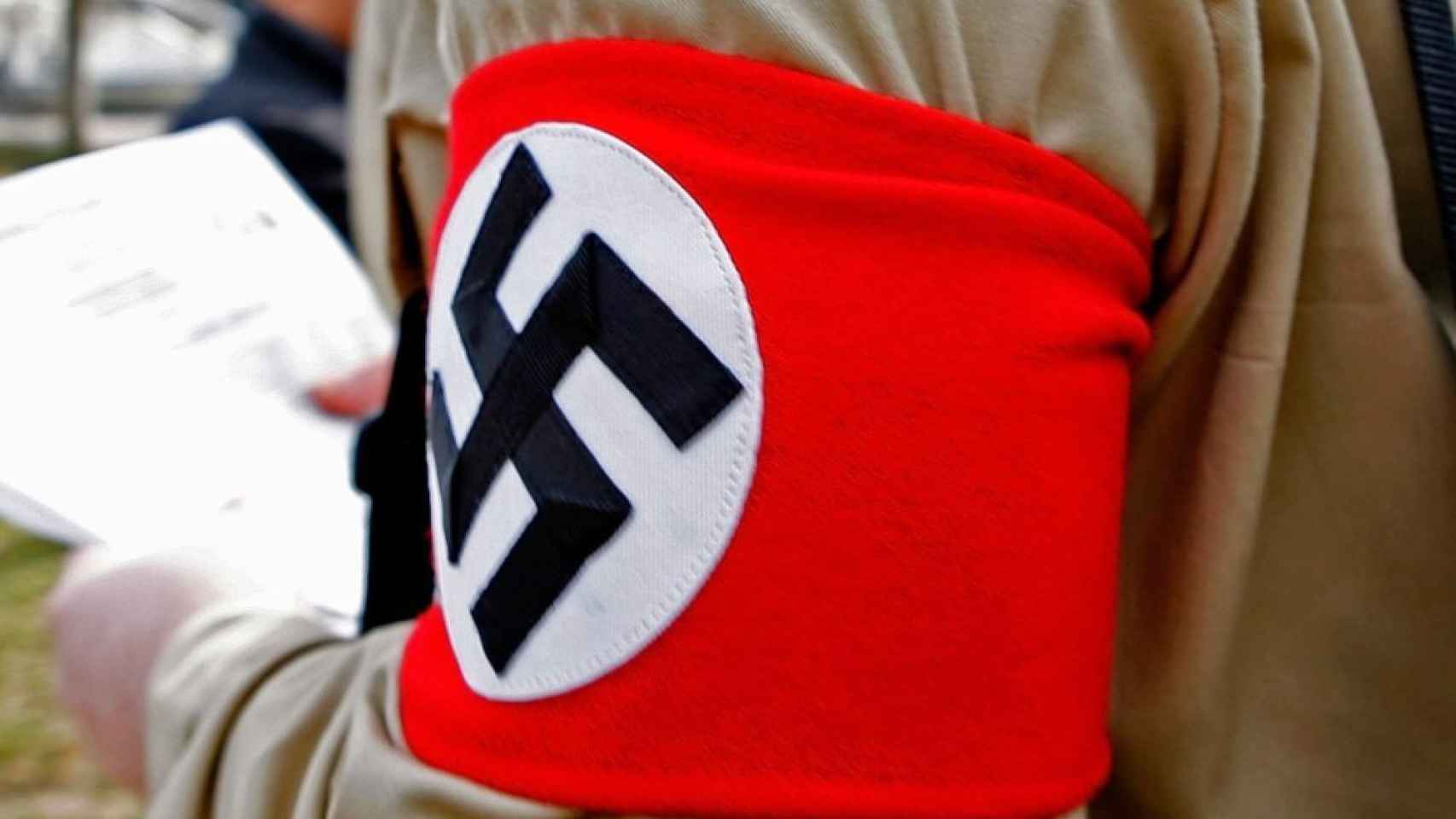 Cruz gamada del símbolo nazi