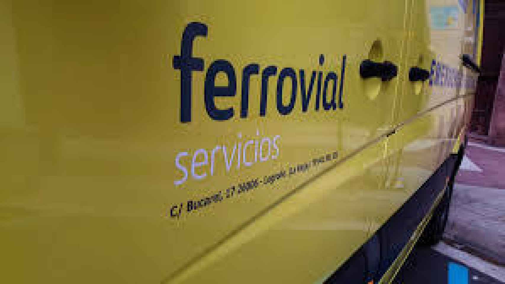 Una ambulancia de Ferrovial en una imagen de archivo.