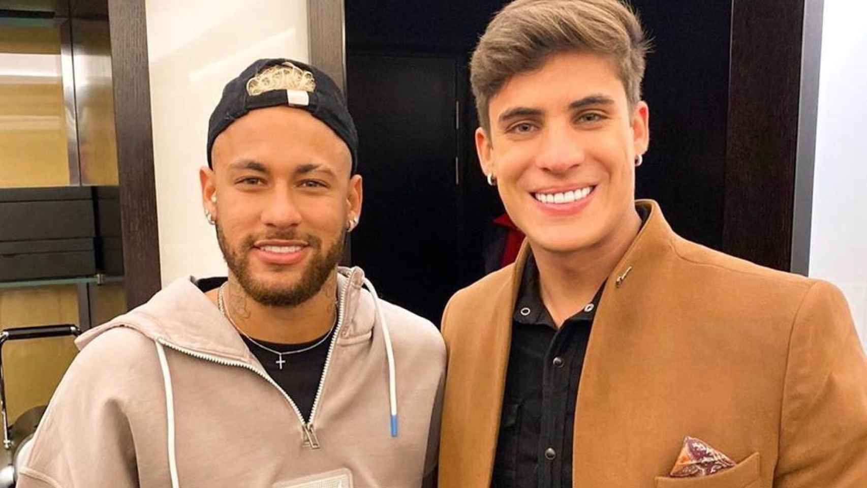Neymar y Tiago Ramos, novio de su madre