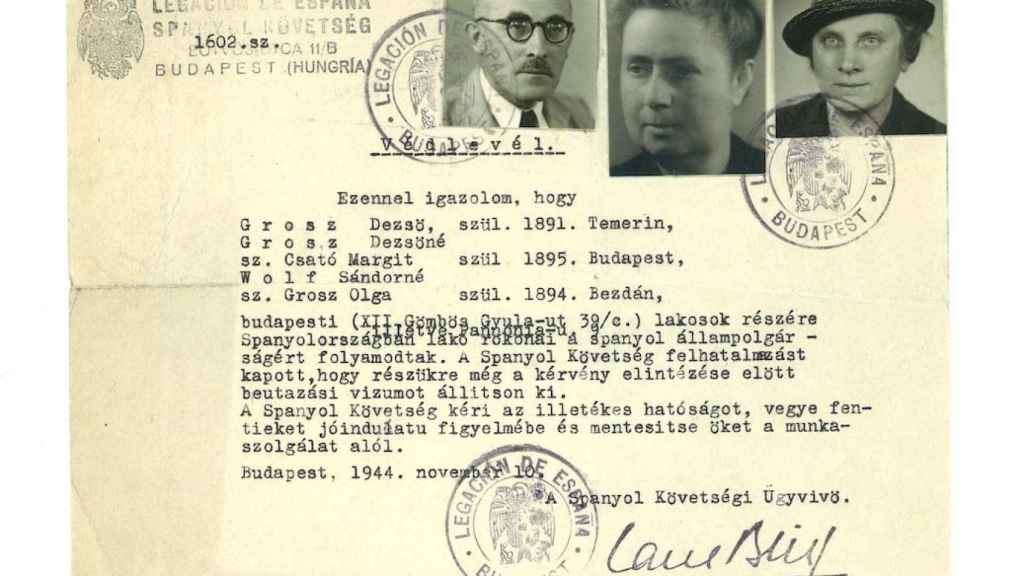 Una de las cartas de protección expedida por Sanz Briz a una familia judía húngara.