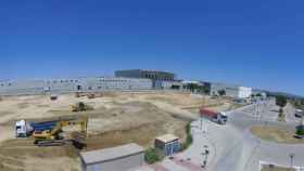 Obras de construcción del nuevo centro logístico de Correos en el aeropuerto de Madrid Barajas.
