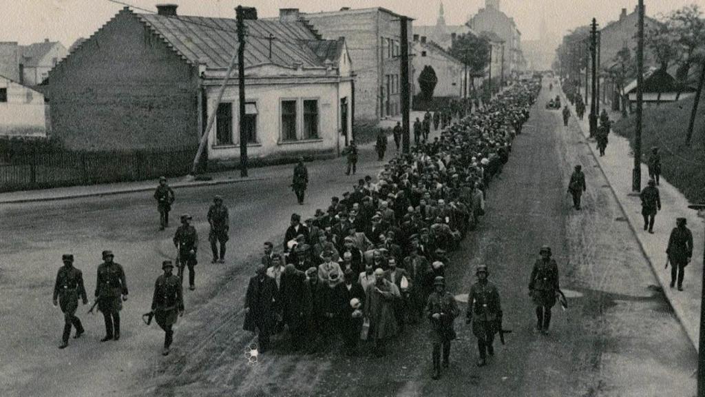 Los prisioneros del primer transporte a Auschwitz.