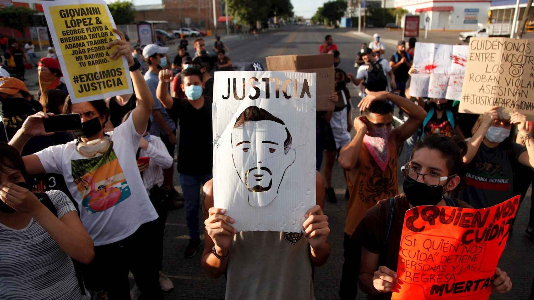 Manifestaciones por la detención y muerte de Giovanni López en México
