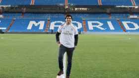 Carlos Sainz, con la camiseta del Real Madrid