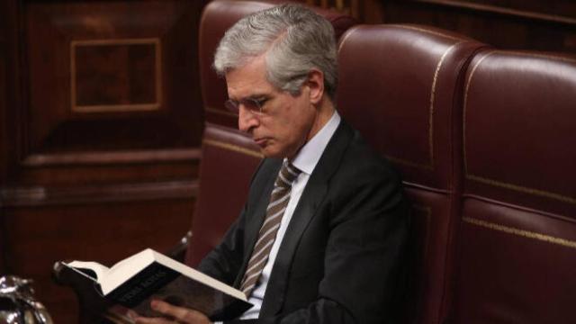 Suárez Illana en su escaño del Congreso