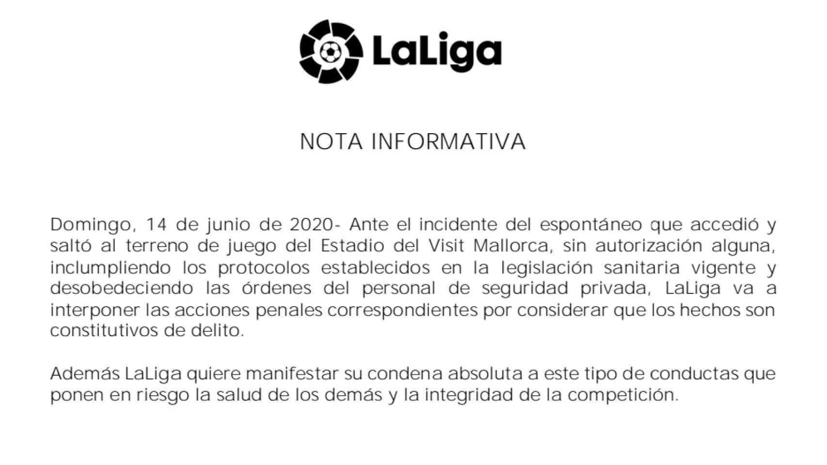 La nota de LaLiga anunciando las acciones penales contra el espontáneo que saltó al Visit Mallorca Estadi durante el Mallorca - Barça