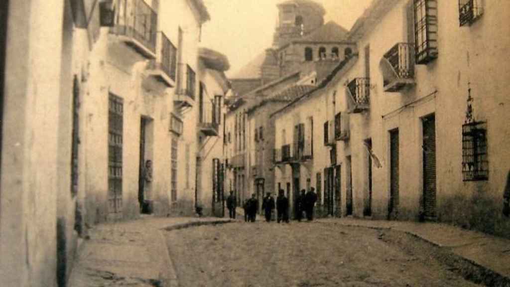 Calle de la Reina Gobernadora, en los años 20.